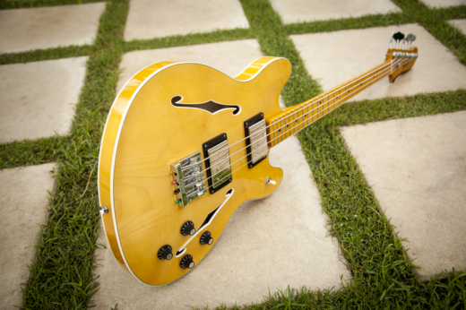 Fender Starcaster Maple Neck Bass Guitar - Natural